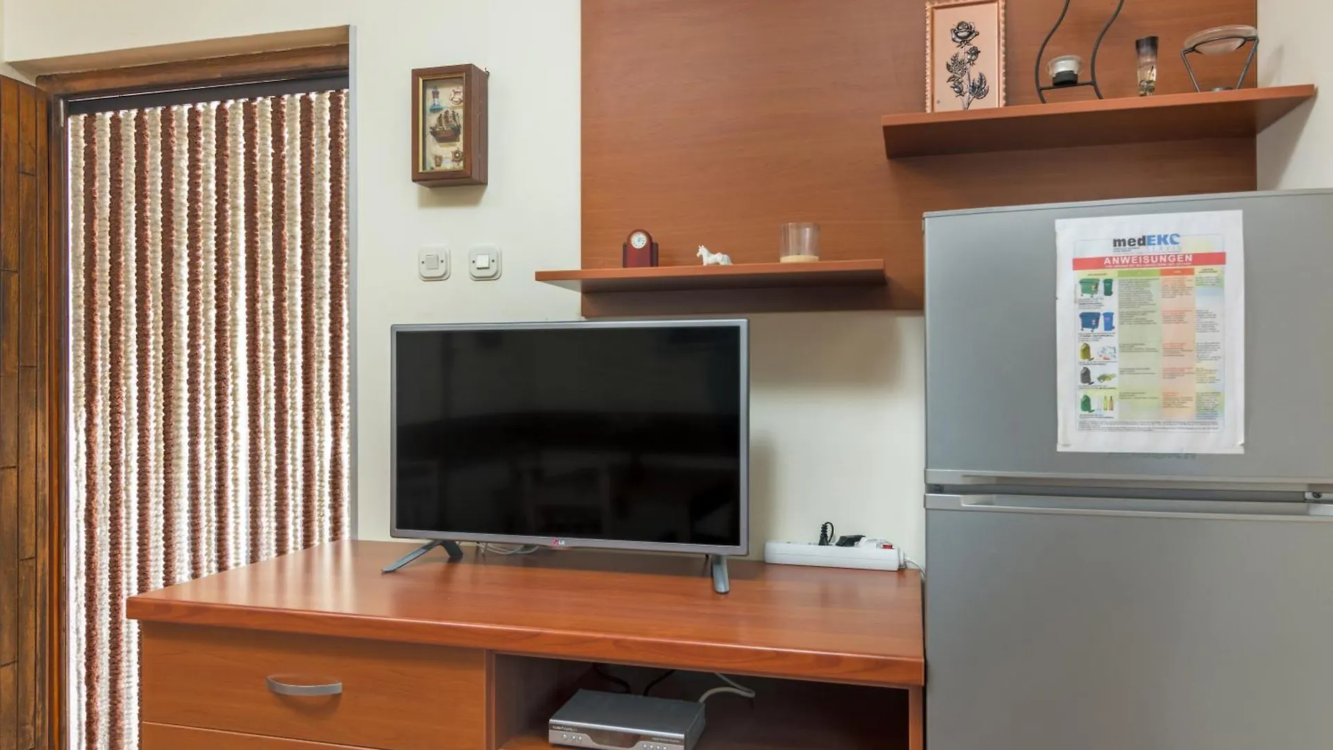 Apartments For Families With Children Banjole, Pula - 2258